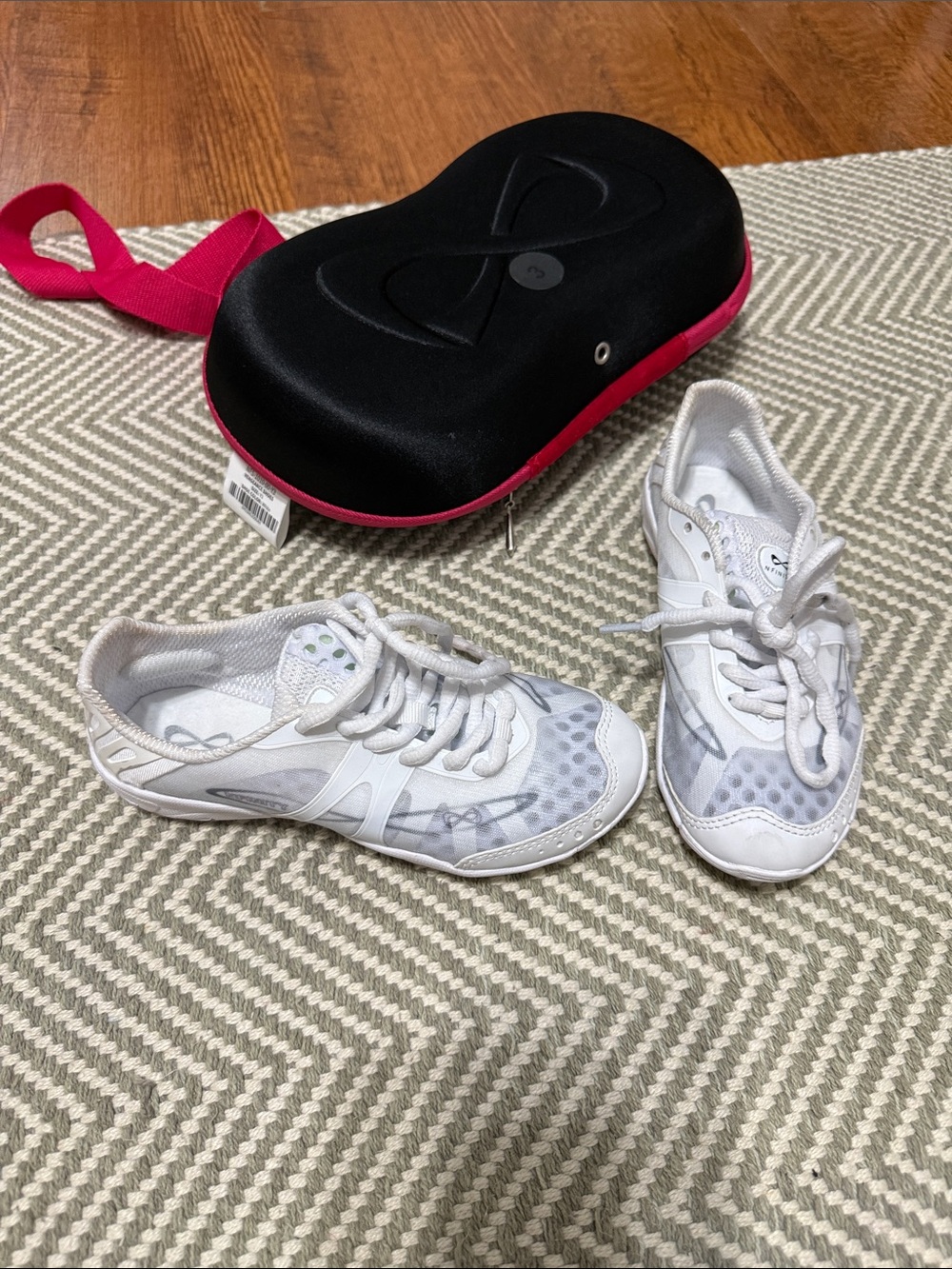 White NFINITY Y3 Cheer shoes